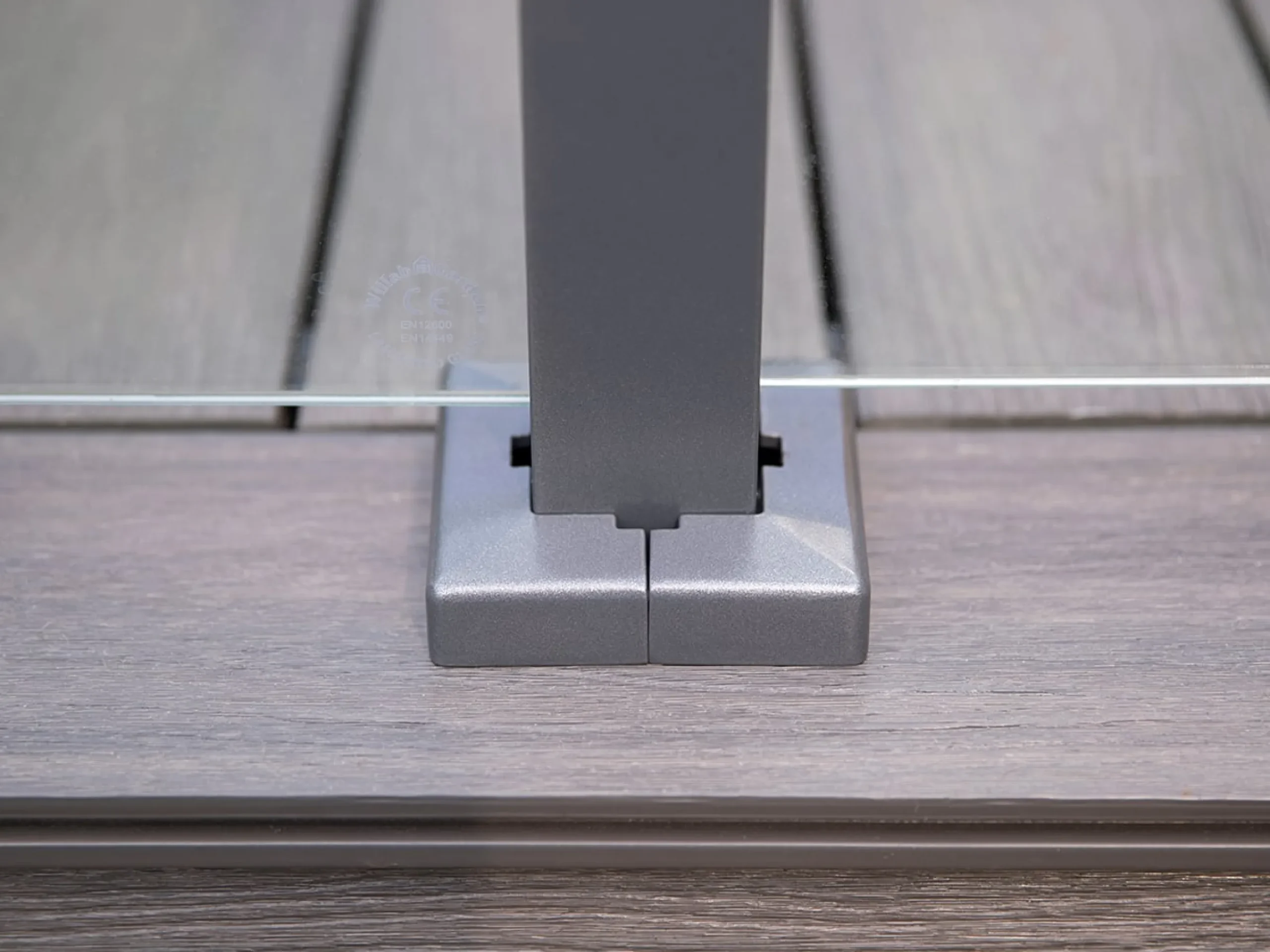 Aluminum -Stolper