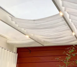 Skyggegardin pu00E5 snor
